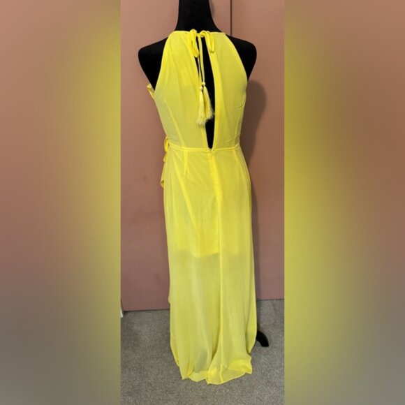 Elegant Yellow Ruffle Dress - Picture 4 of 7